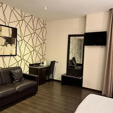 Infinity San Pietro 3* روما